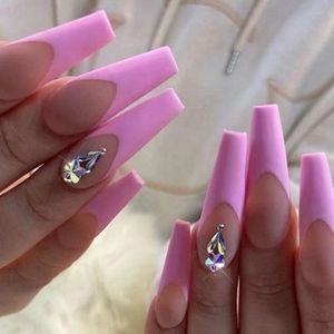 Pretty in Pink 24 pieces Fake Nails with Righnston
